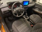 Dacia Sandero 2022 Oranssi