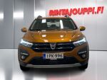 Dacia Sandero 2022 Oranssi