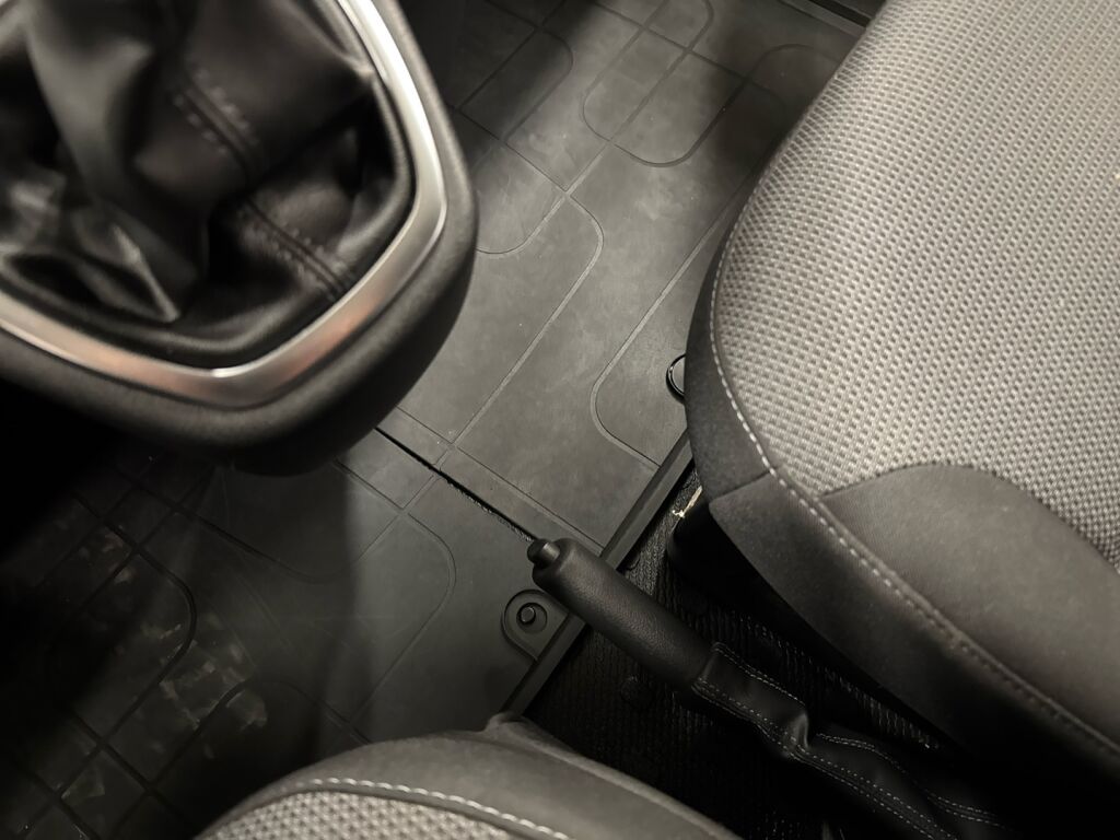 Renault Trafic 2022 Harmaa