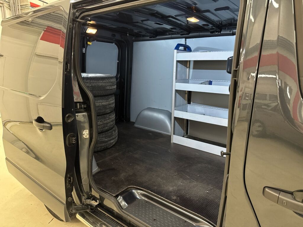Renault Trafic 2022 Harmaa