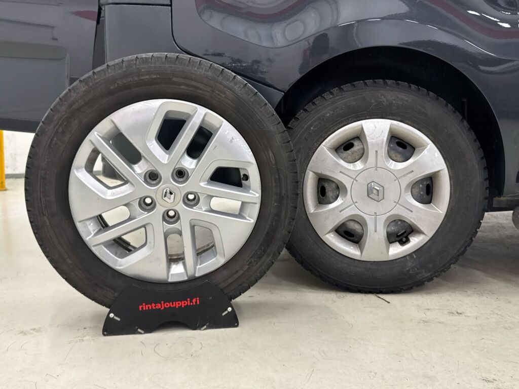 Renault Trafic 2022 Harmaa