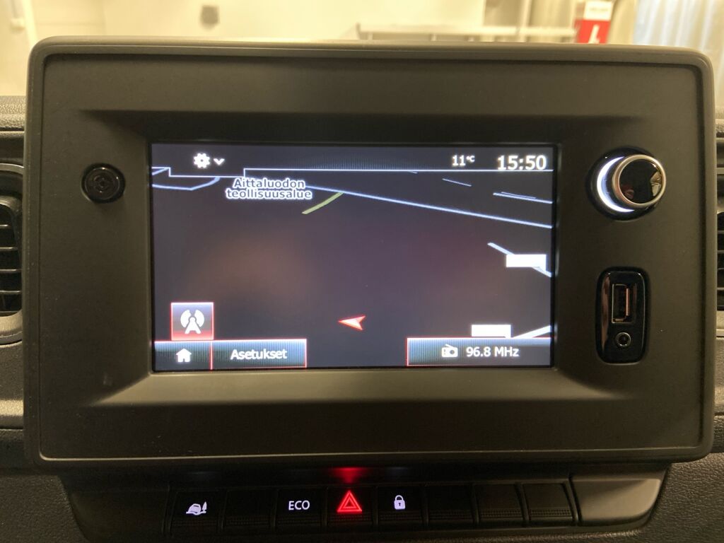 Renault Master 2022 Musta