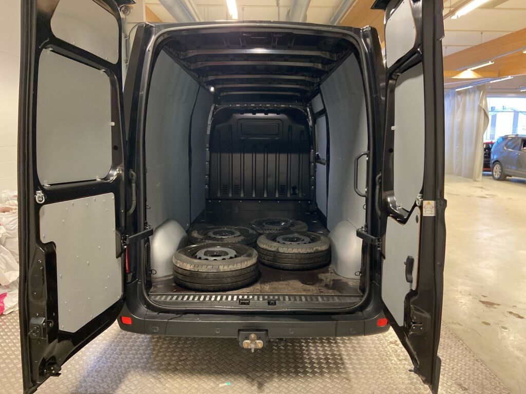 Renault Master 2022 Musta