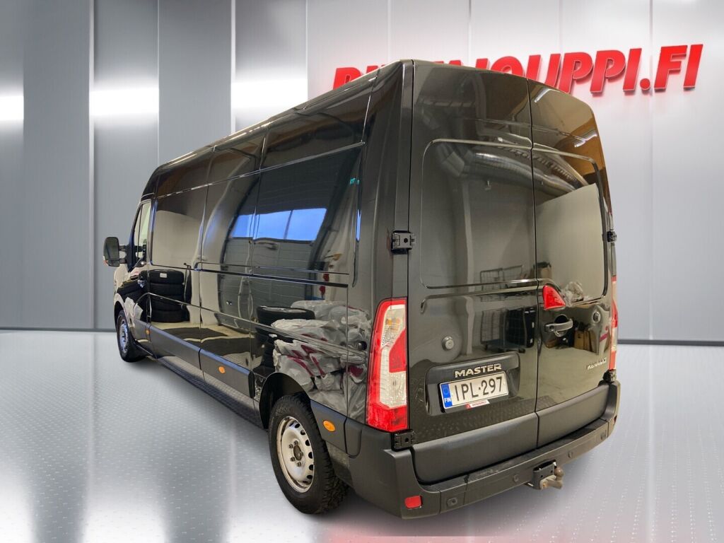 Renault Master 2022 Musta