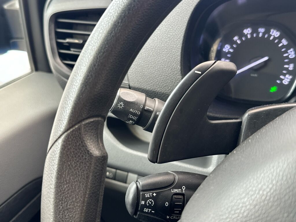 Opel Vivaro 2022 Sininen