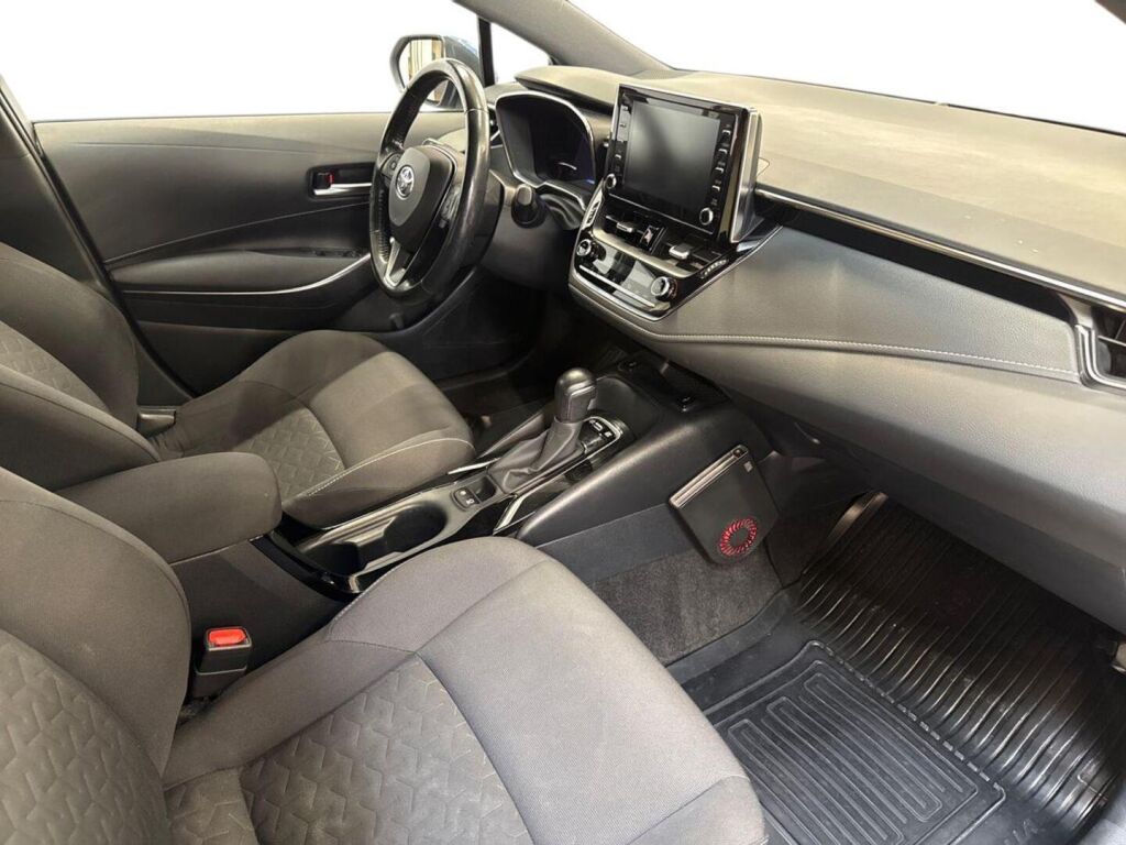 Toyota Corolla 2022 Sininen