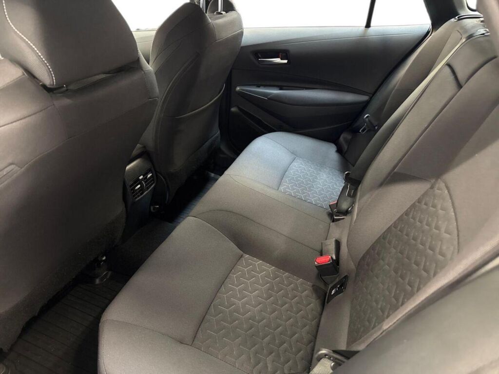 Toyota Corolla 2022 Sininen