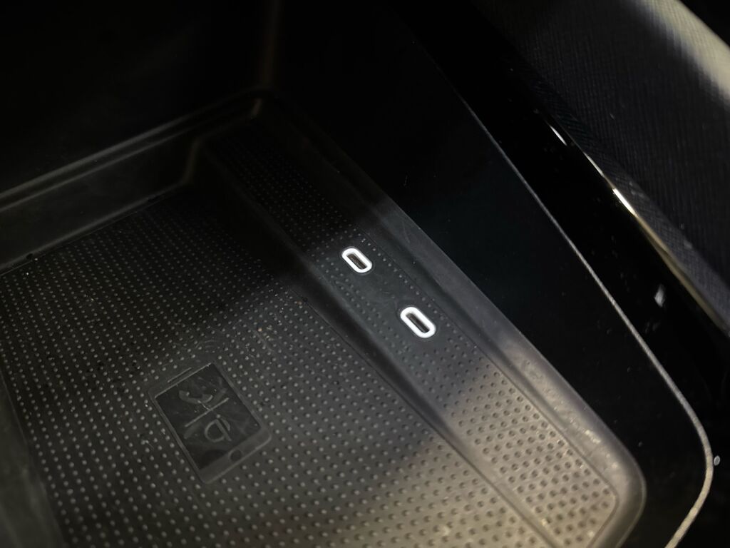 Skoda Octavia 2022 Sininen