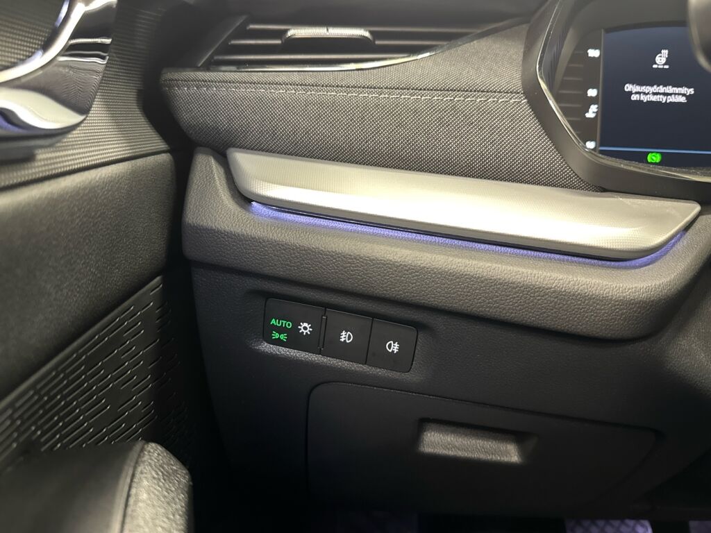 Skoda Octavia 2022 Sininen