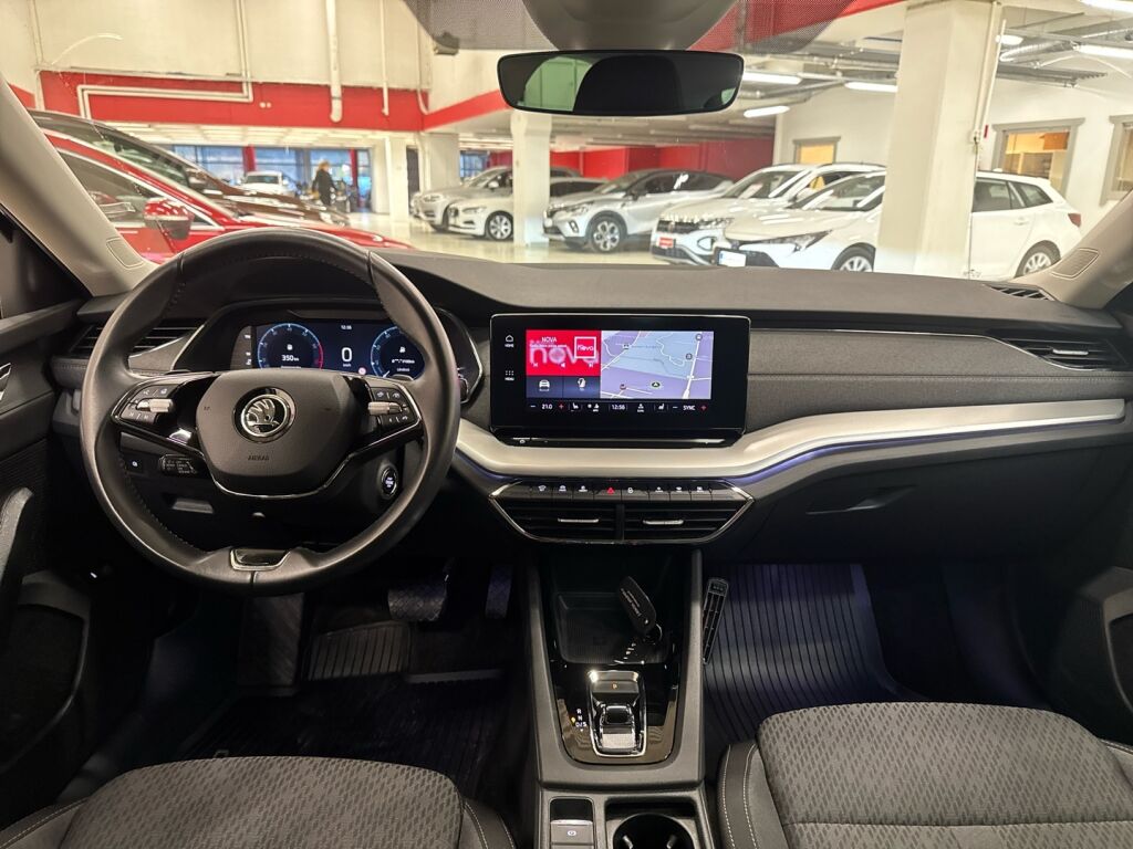 Skoda Octavia 2022 Sininen