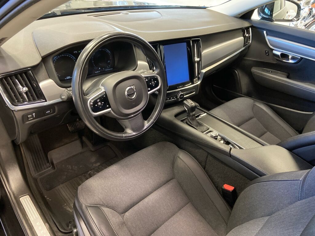 Volvo V90 2017 Musta