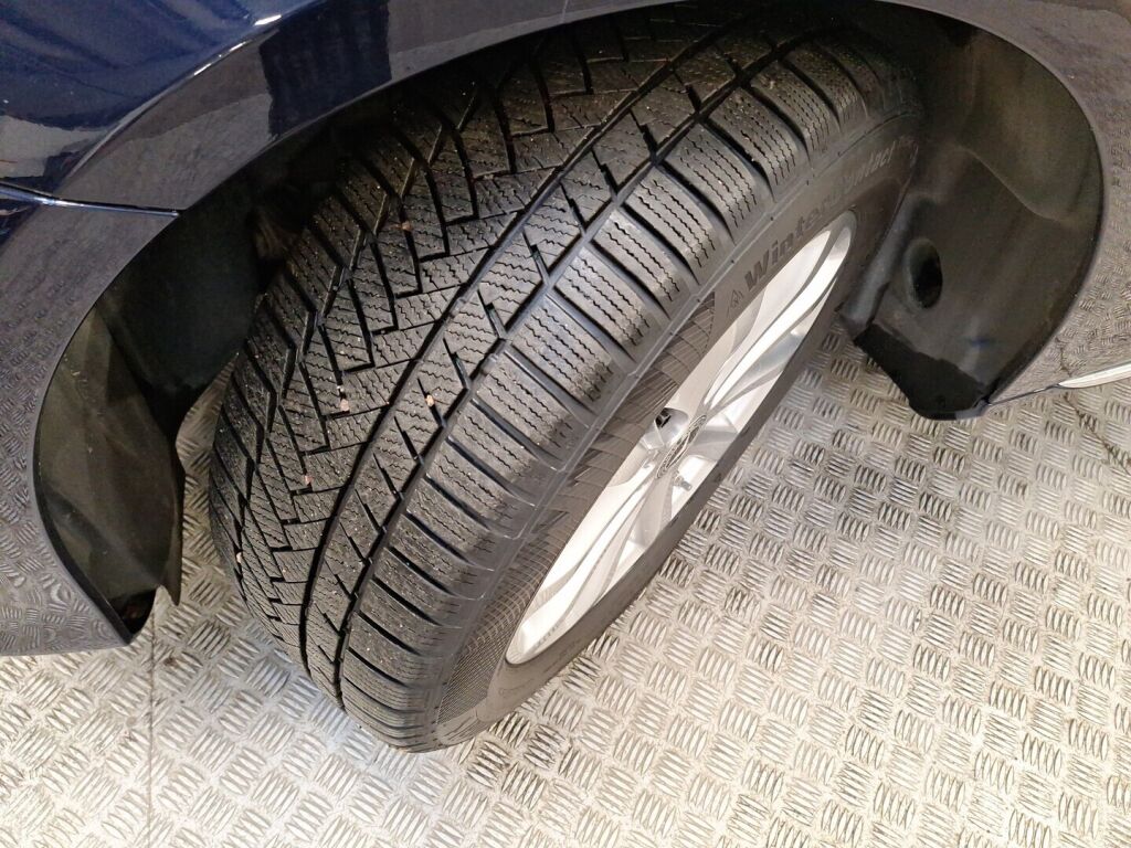 Mercedes-Benz E 2018 Sininen