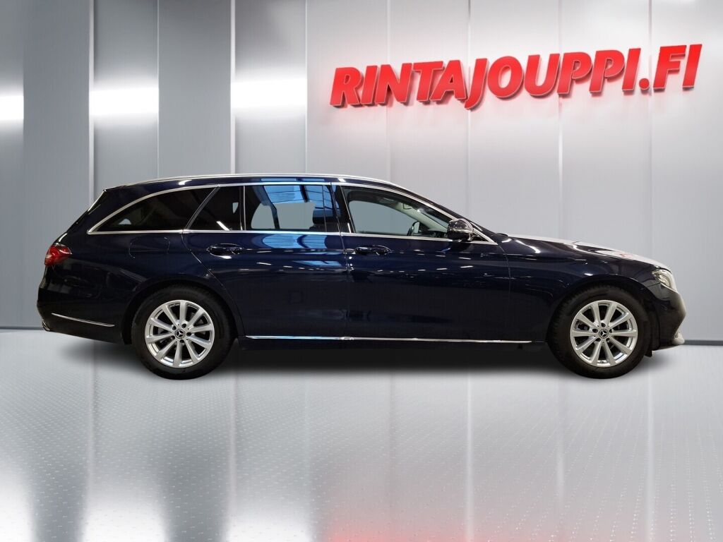 Mercedes-Benz E 2018 Sininen