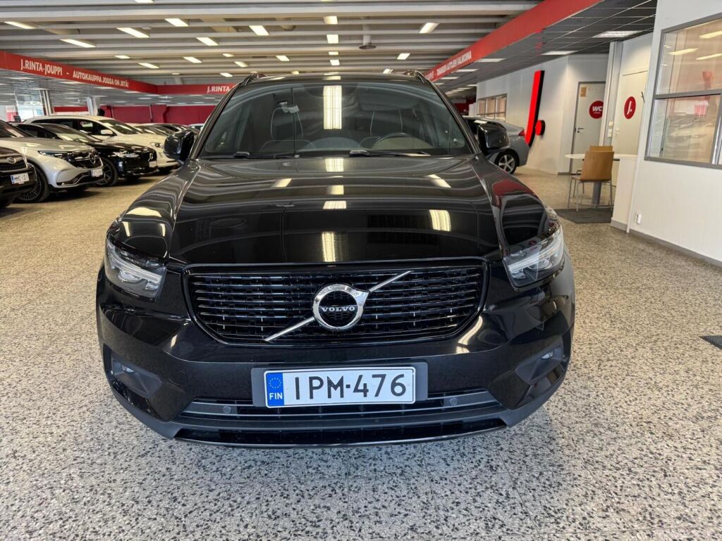 Volvo XC40 2019 Musta