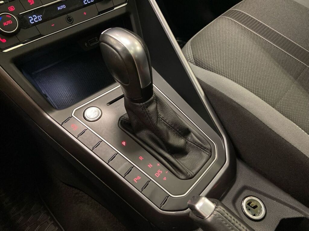 Volkswagen Polo 2019 Valkoinen