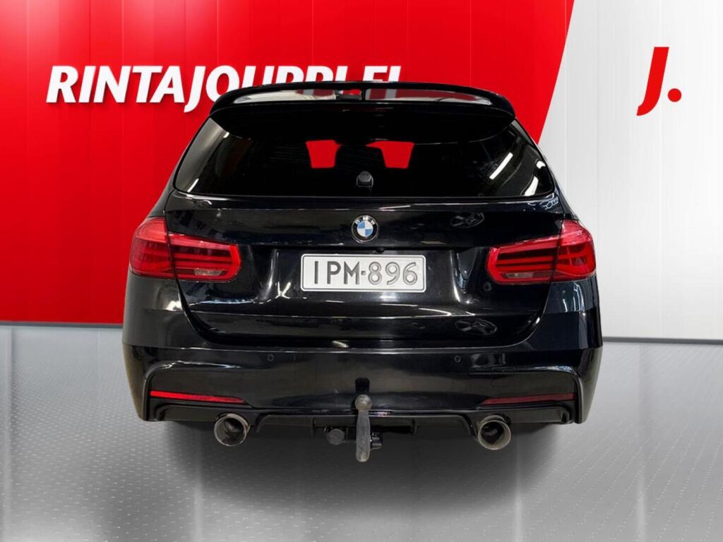 BMW 330 2013 Musta