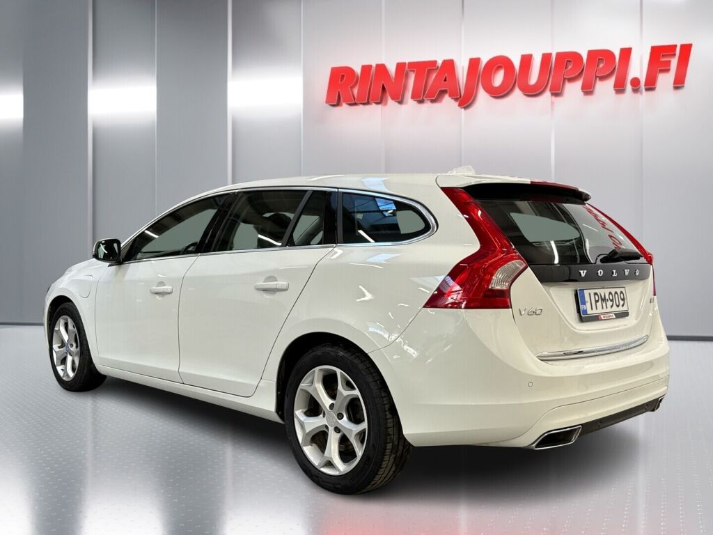 Volvo V60 2018 Valkoinen