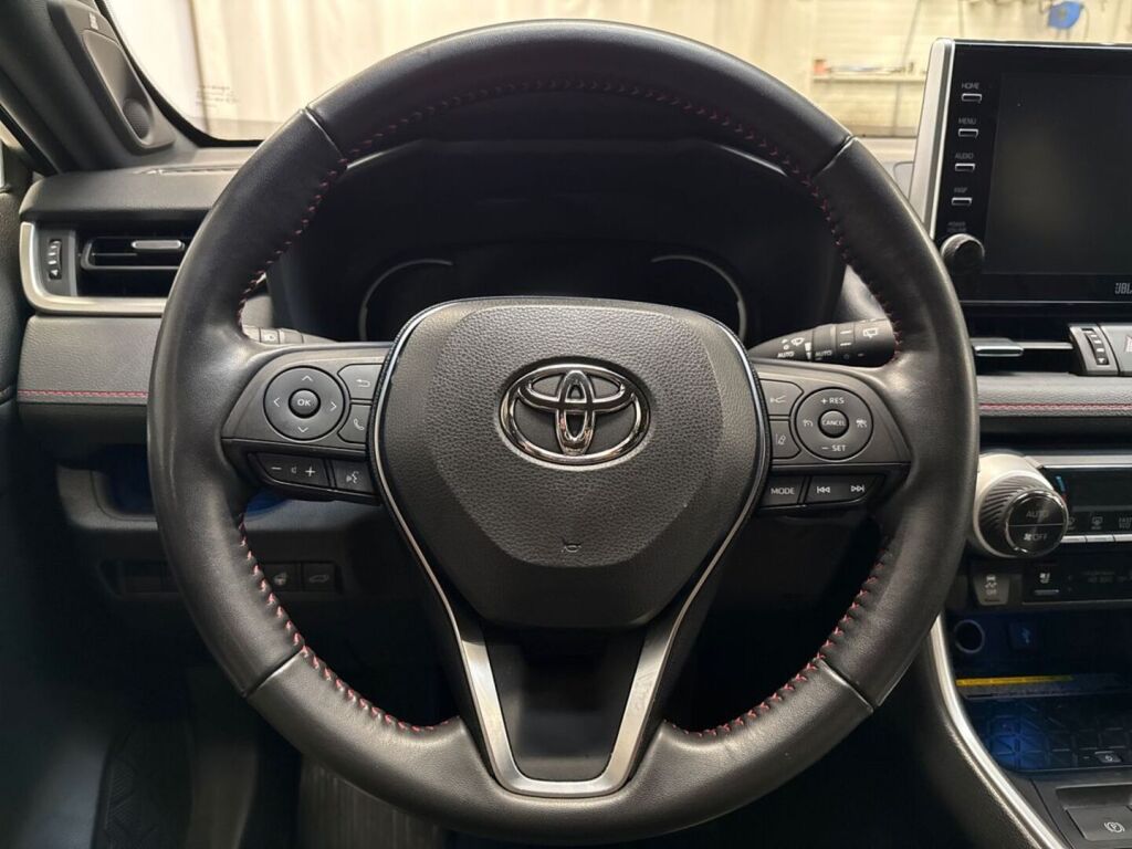 Toyota RAV4 Plug-in 2022 Valkoinen
