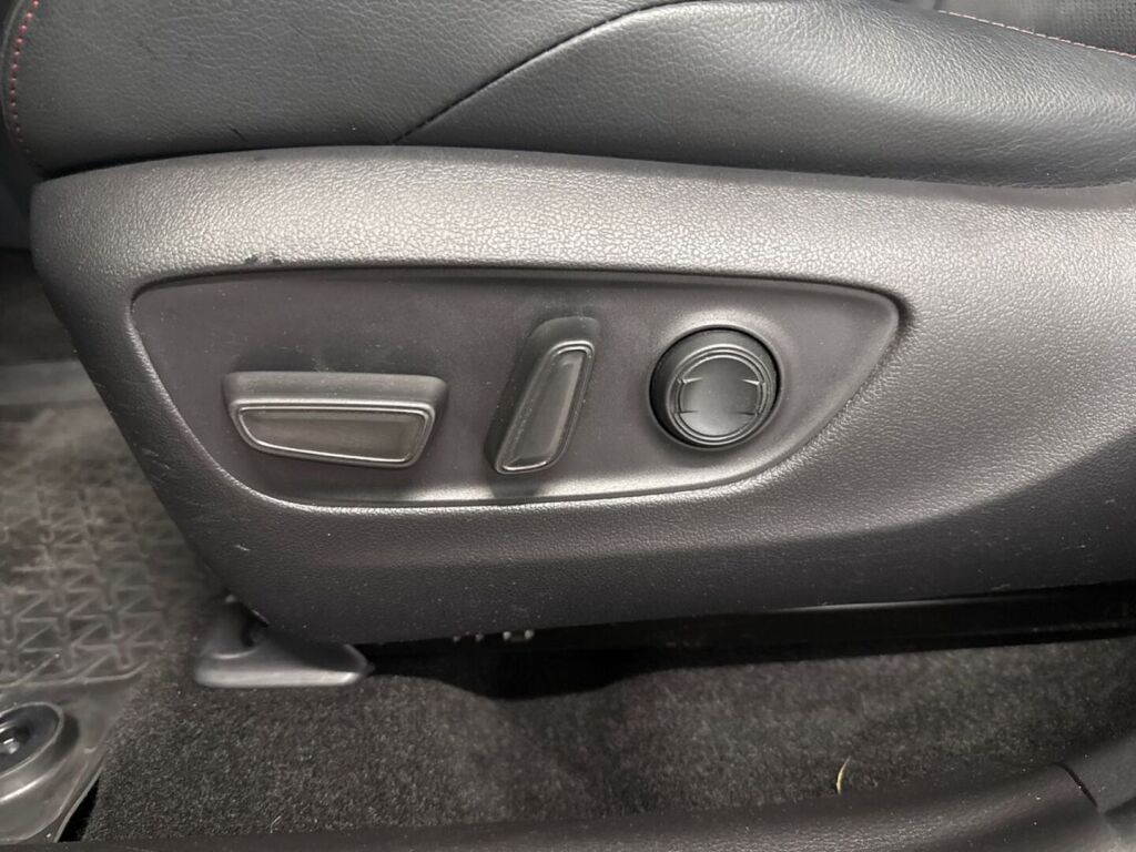 Toyota RAV4 Plug-in 2022 Valkoinen