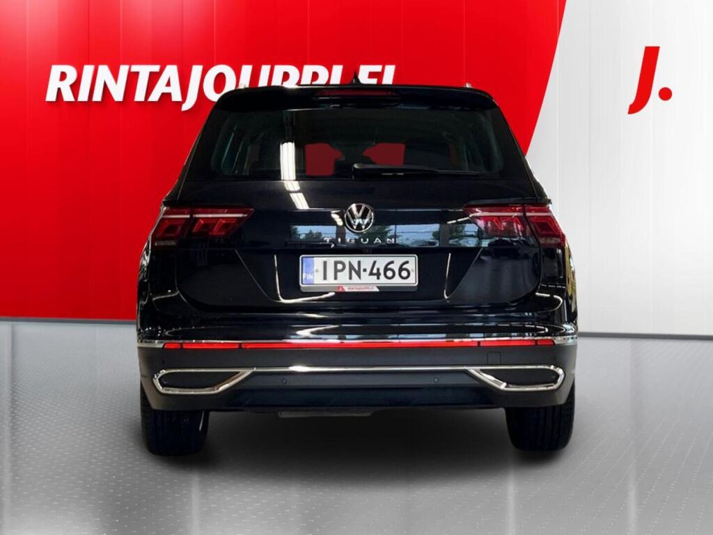 Volkswagen Tiguan 2022 Musta