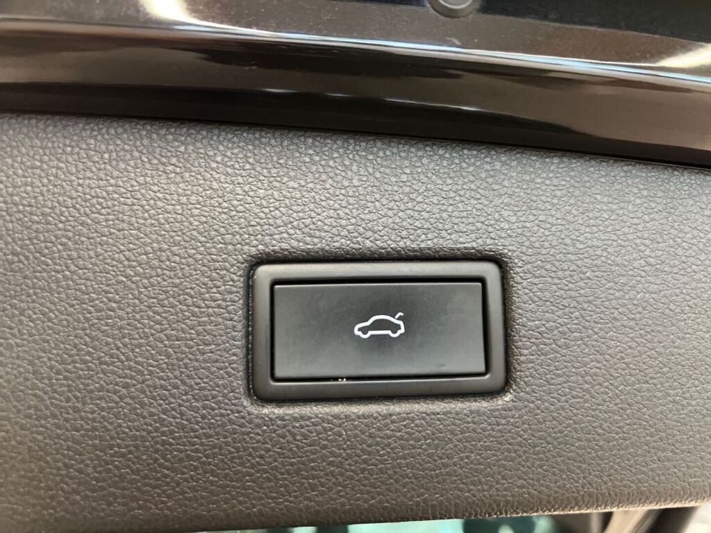Volkswagen Tiguan 2022 Musta