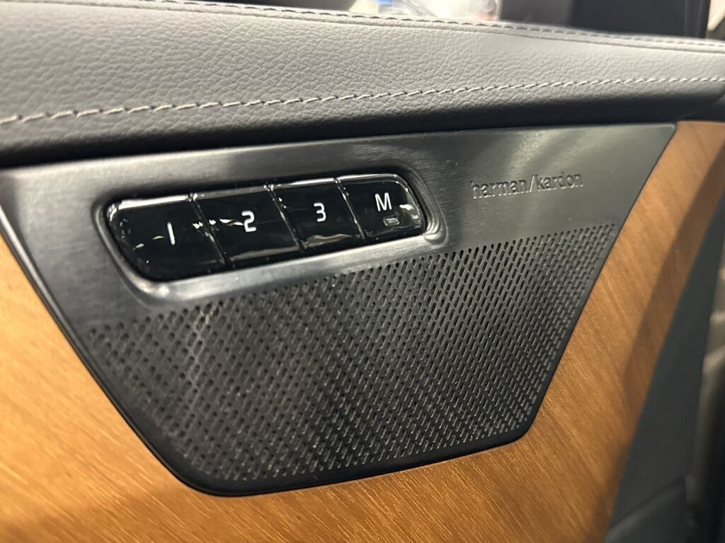 Volvo XC90 2022 Harmaa