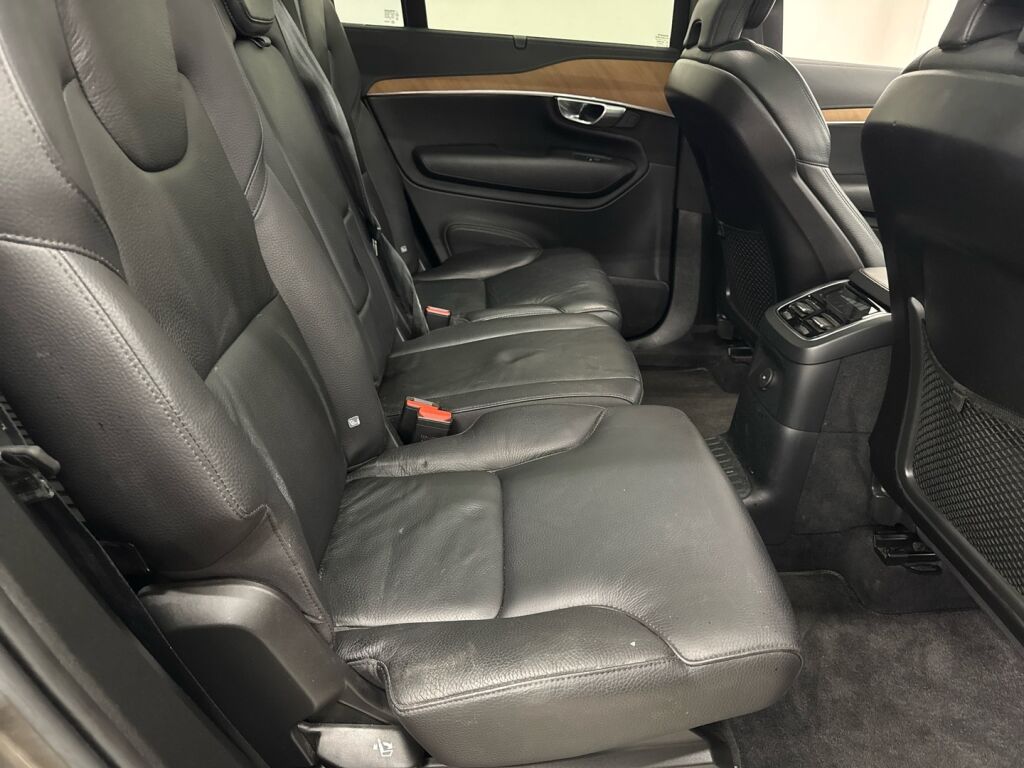 Volvo XC90 2022 Harmaa