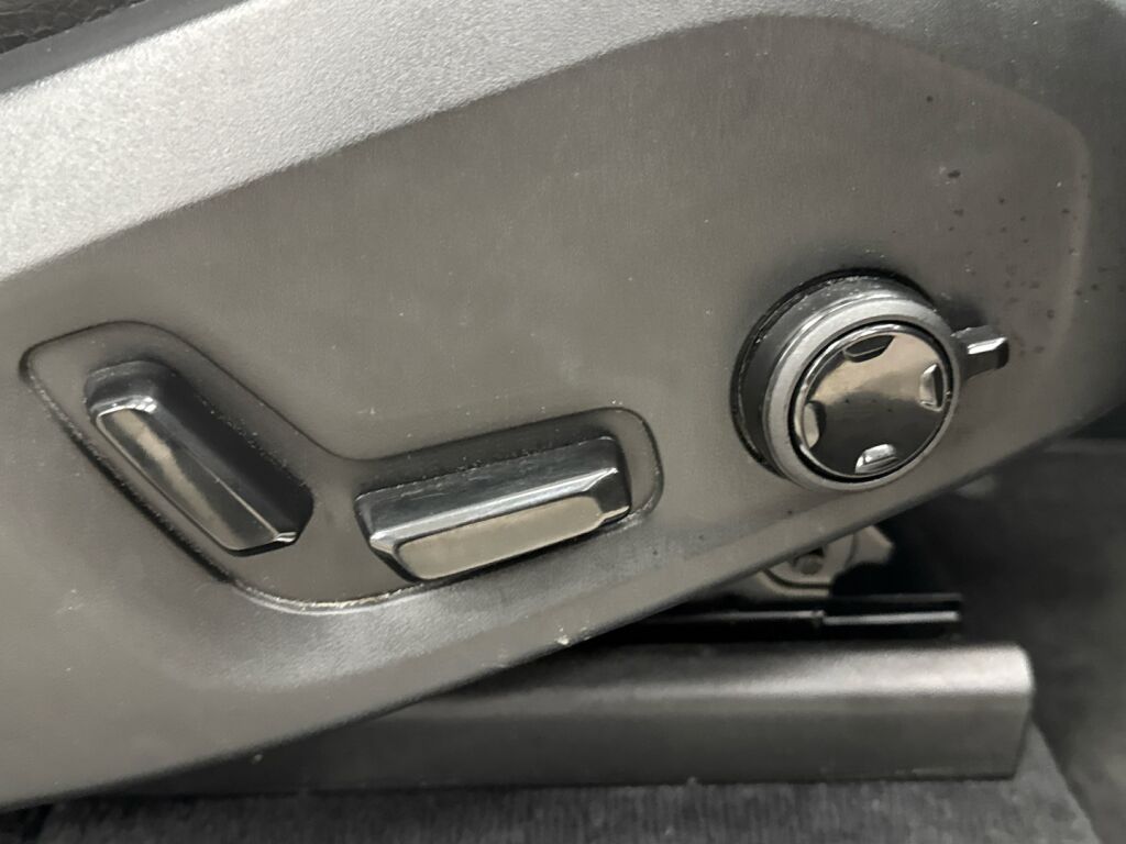 Volvo XC90 2022 Harmaa