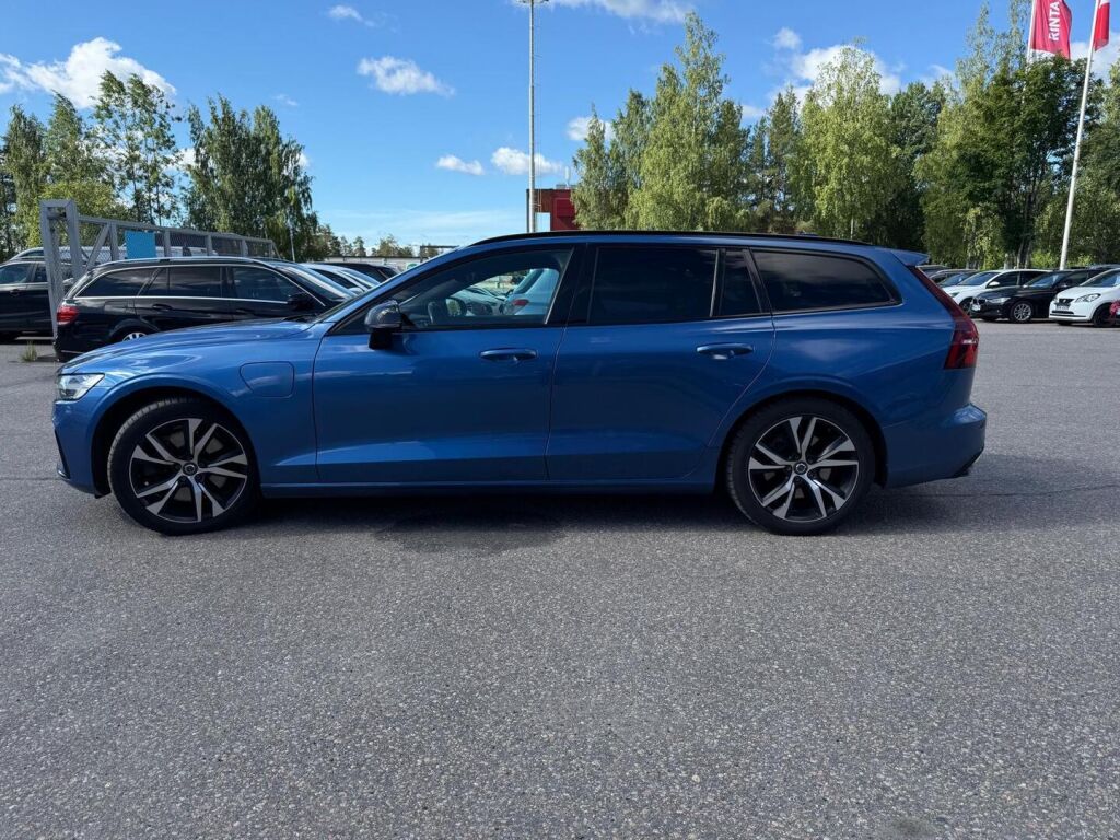Volvo V60 2020 Sininen