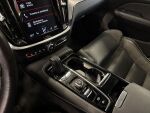 Volvo V60 2020 Sininen