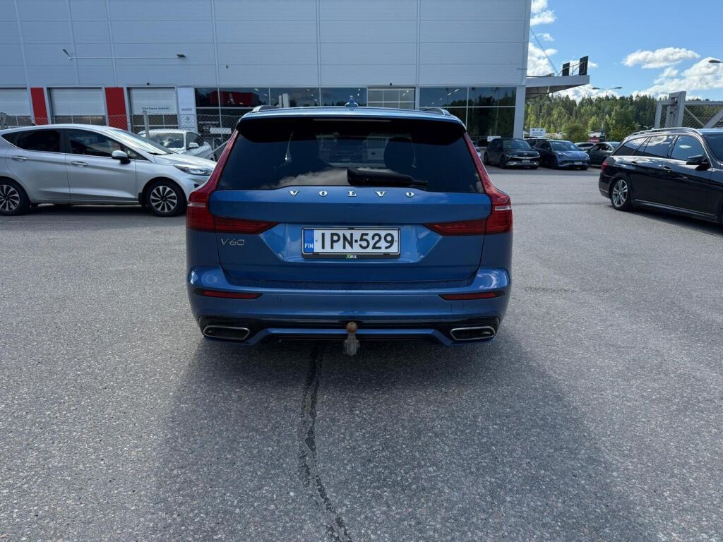 Volvo V60 2020 Sininen