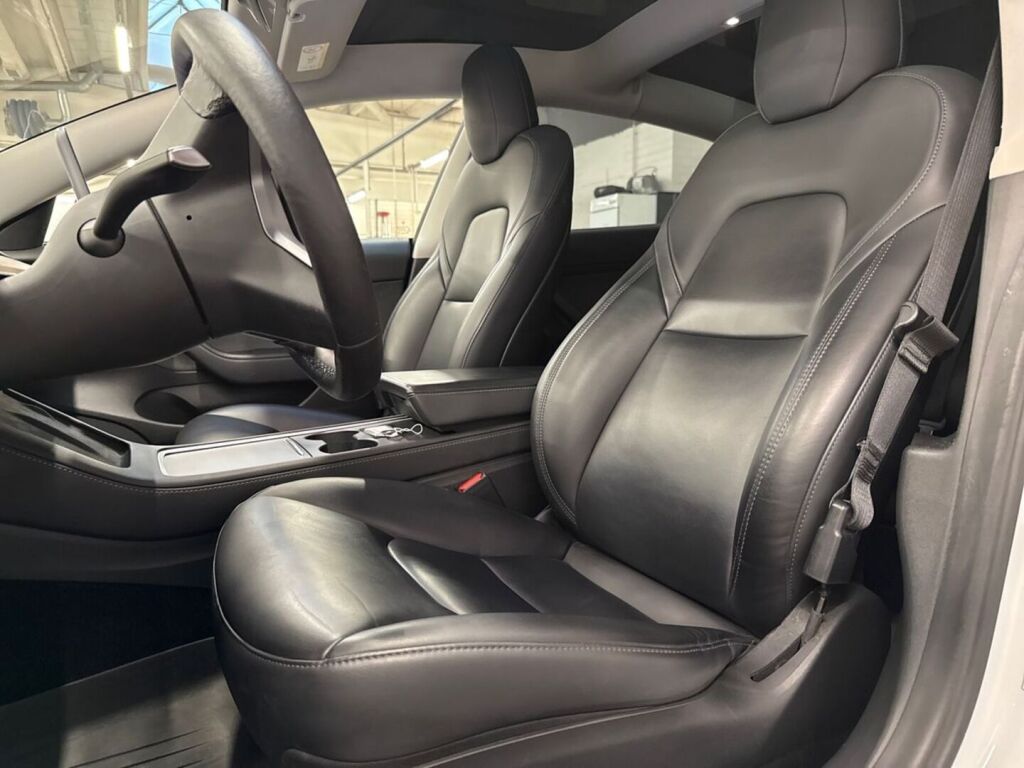 Tesla Model 3 2022 Valkoinen