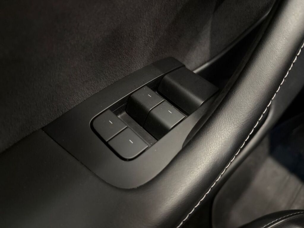 Tesla Model 3 2022 Valkoinen