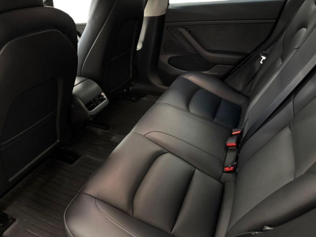 Tesla Model 3 2022 Valkoinen