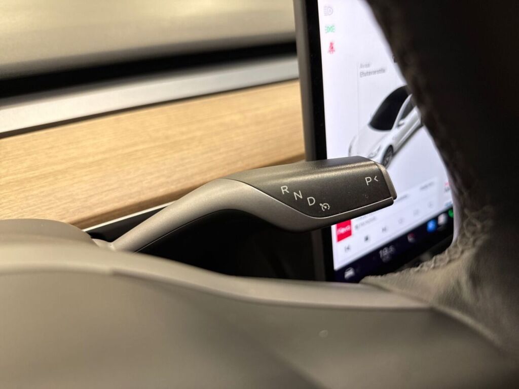 Tesla Model 3 2022 Valkoinen