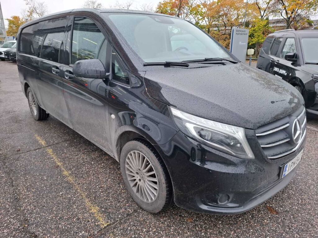 Mercedes-Benz Vito 2022 Musta