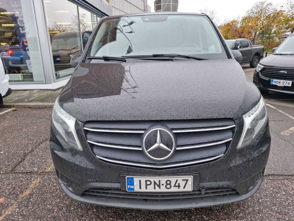 Mercedes-Benz Vito 2022 Musta