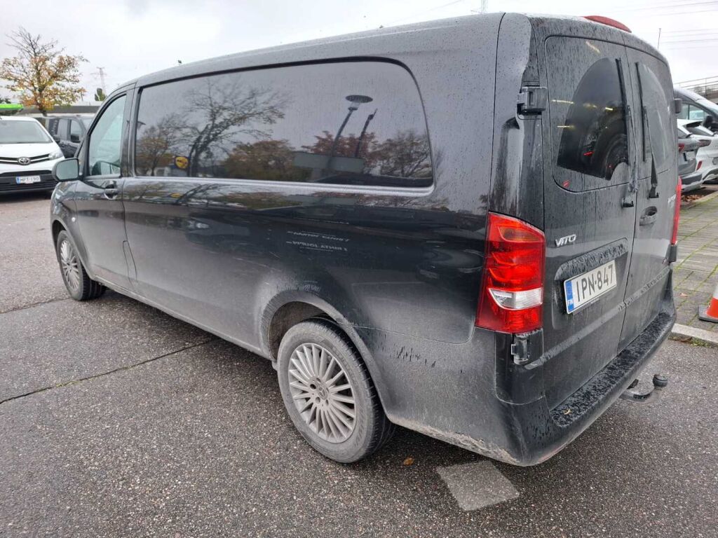Mercedes-Benz Vito 2022 Musta