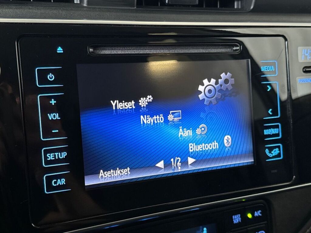 Toyota Auris 2017 Sininen