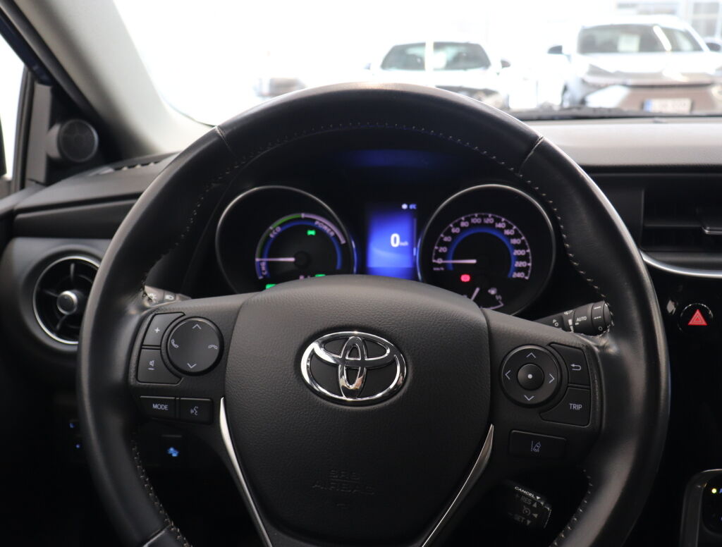 Toyota Auris 2017 Sininen