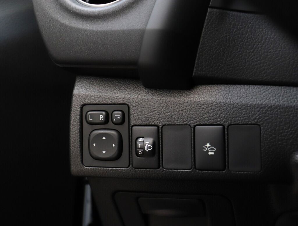 Toyota Auris 2017 Sininen