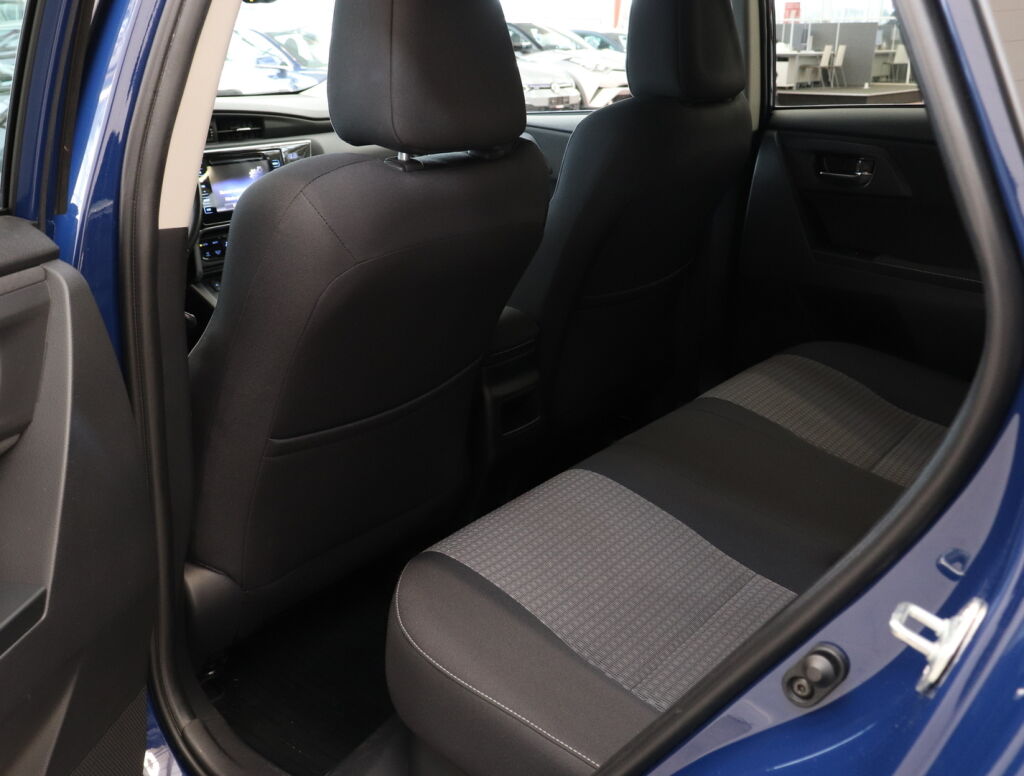 Toyota Auris 2017 Sininen