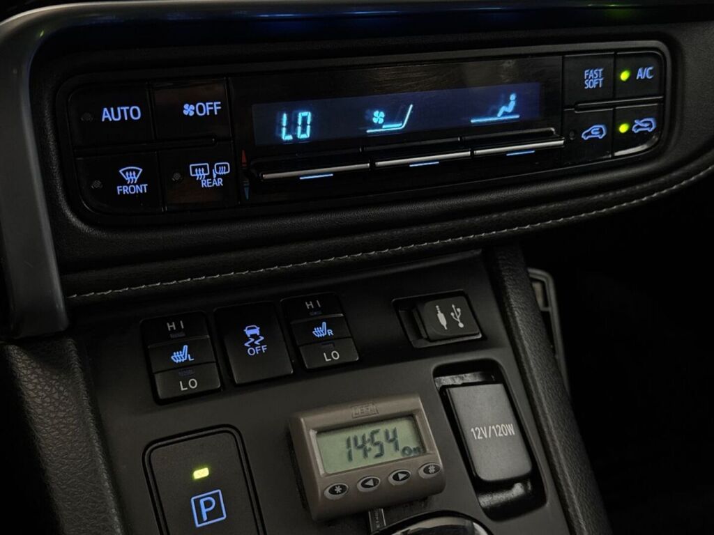 Toyota Auris 2017 Sininen