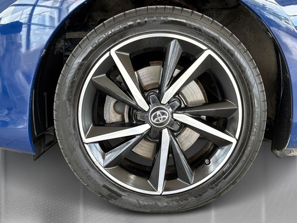 Toyota Auris 2017 Sininen