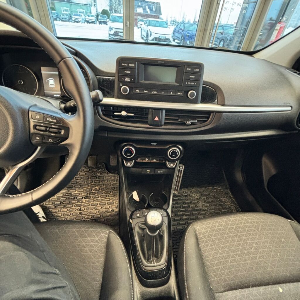 Kia Picanto 2022 Musta