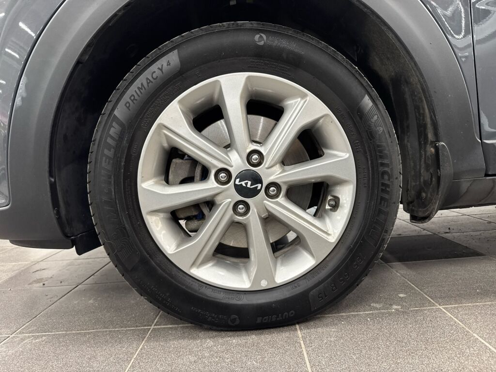 Kia Stonic 2022 Harmaa