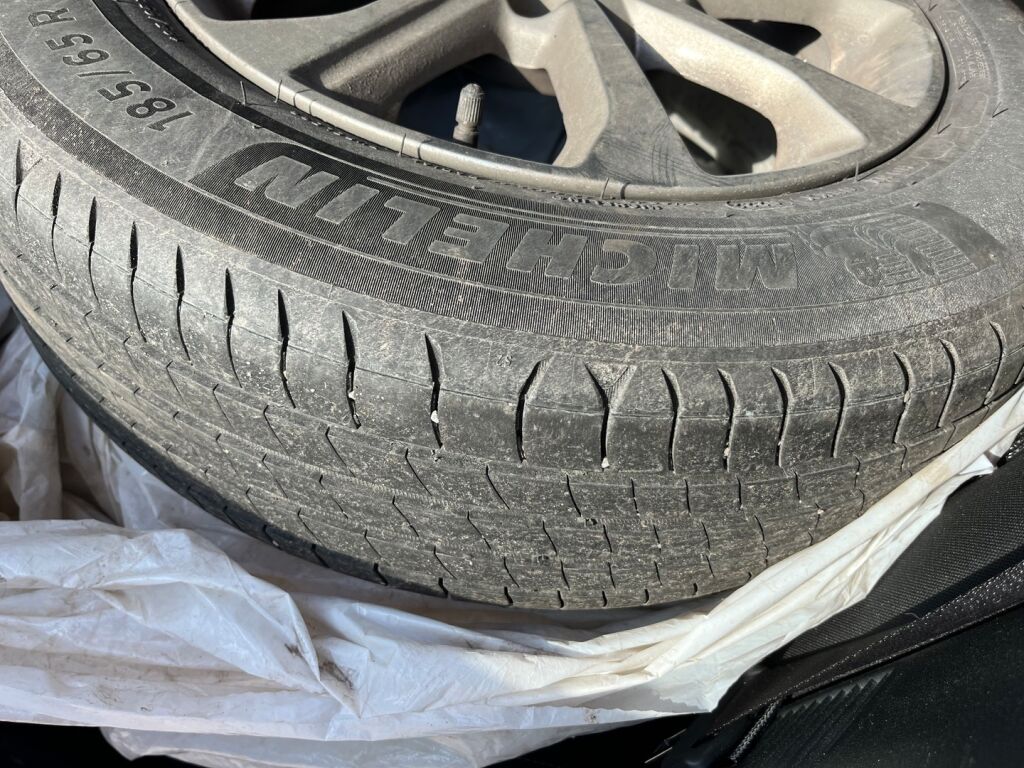 Kia Stonic 2022 Harmaa