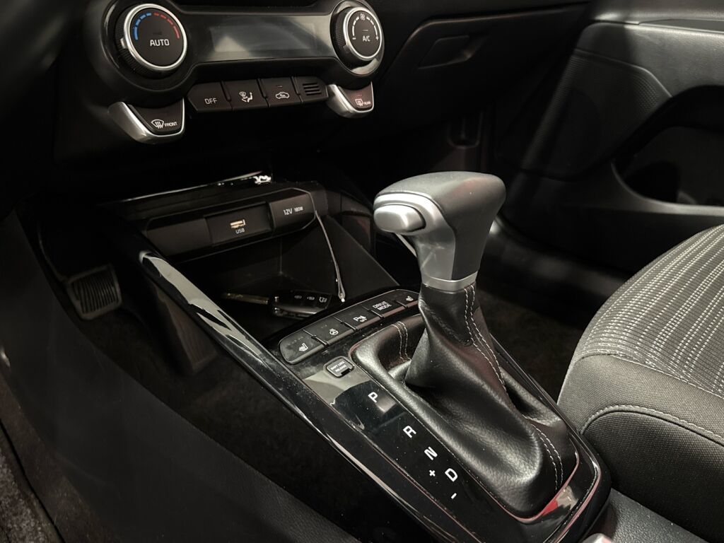 Kia Stonic 2022 Harmaa