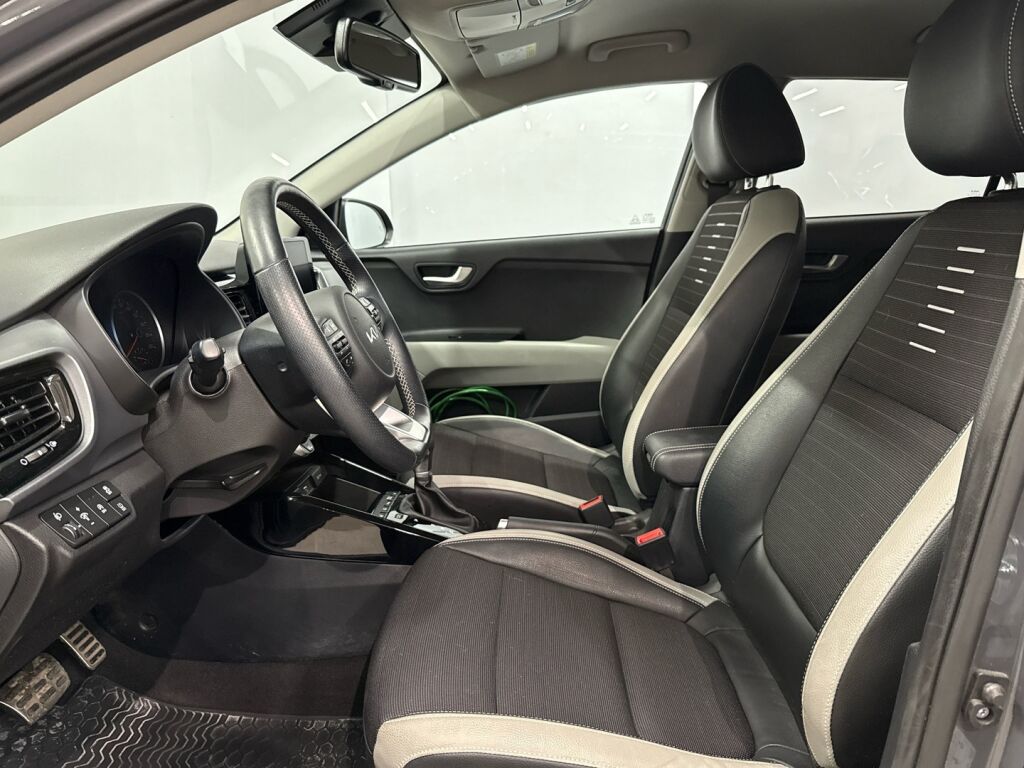 Kia Stonic 2022 Harmaa