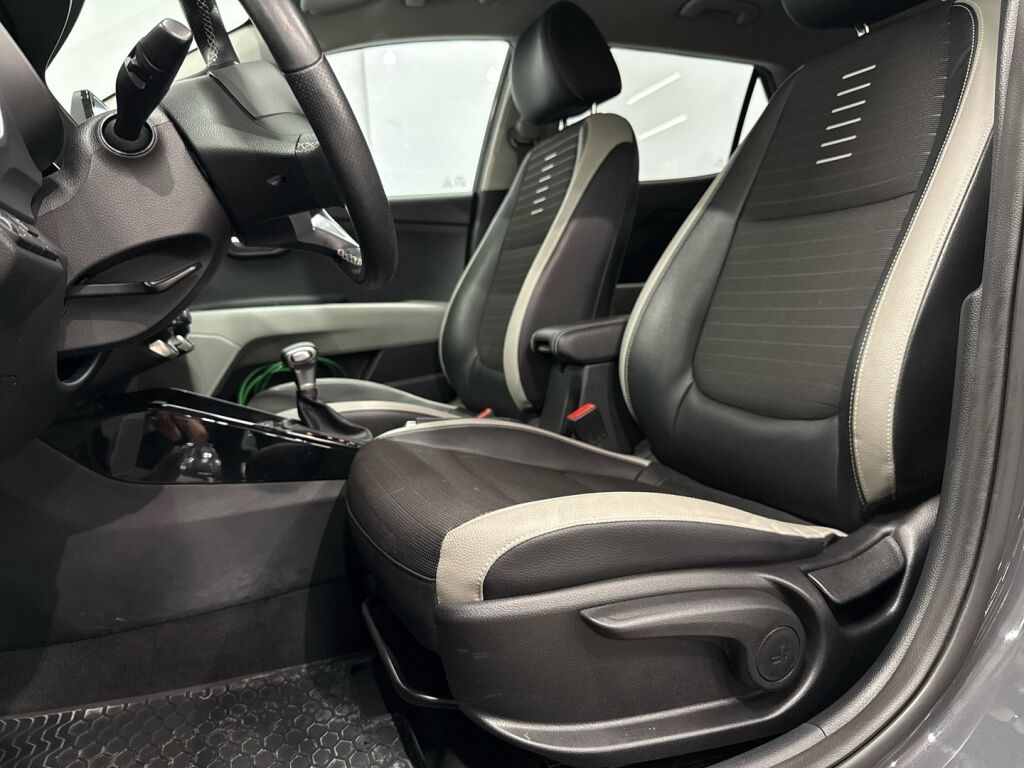 Kia Stonic 2022 Harmaa